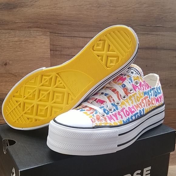 Converse BRAND New platform in the box no lid - Picture 2 of 16